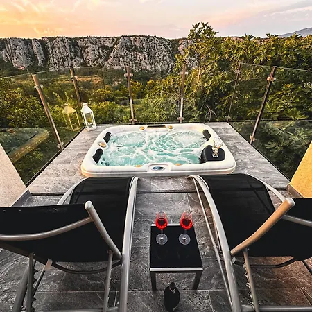 Summer House Nika With Jacuzzi