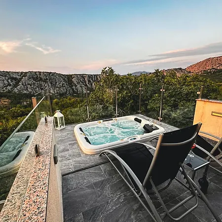 Summer House Nika With Jacuzzi Holiday home *