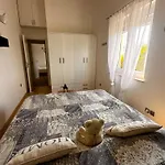 Summer House Nika With Jacuzzi * Slime